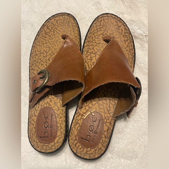 b.o.c. Women's casual Brown Slide Sandals size 7 - Picture 3 of 11